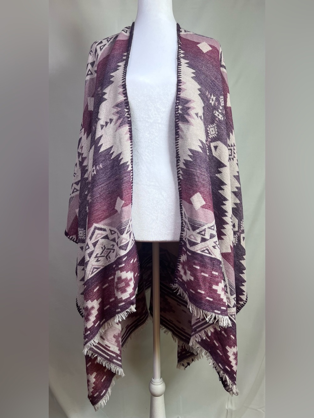Garage Aztec Southwestern Print Knit Wrap Poncho - One Size
